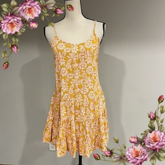 Mustard color daisy flowers print mini dress - Picture 1 of 13